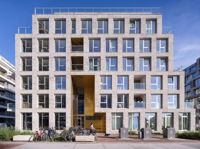 ����� �������� The Twins