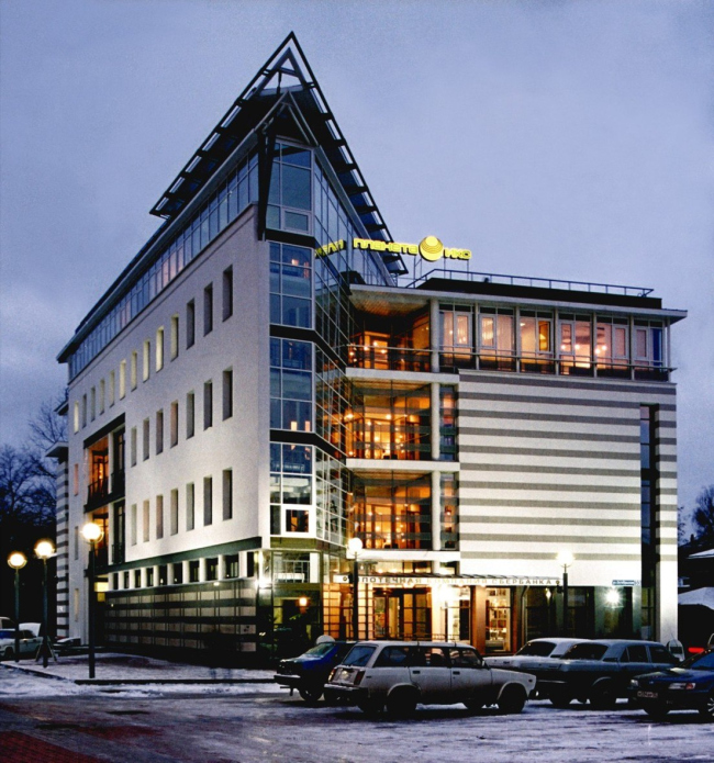 �� �������� � ������ ���������, ���. �. �����, �. �������, �.������,
2001
