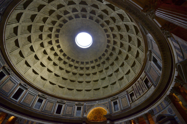 Купол римского Пантеона (воз­ве­дён ок. 118 – ок. 125 н. э.)