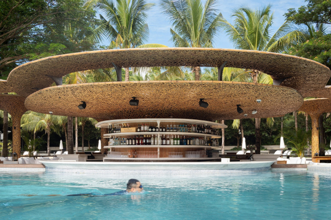 ������� ���� � ����� The Sanya EDITION