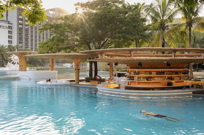 ������� ���� � ����� The Sanya EDITION