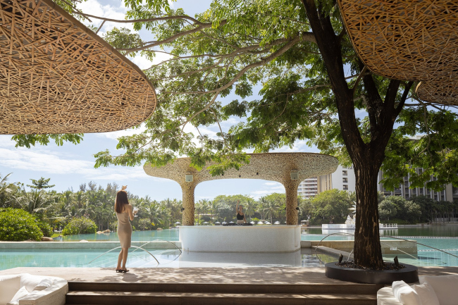 ������� ���� � ����� The Sanya EDITION