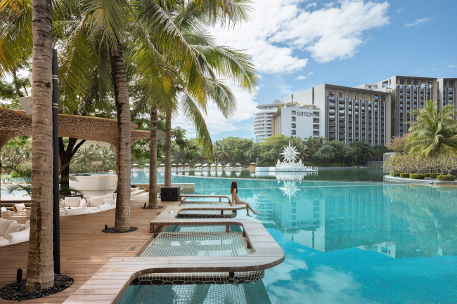 ������� ���� � ����� The Sanya EDITION