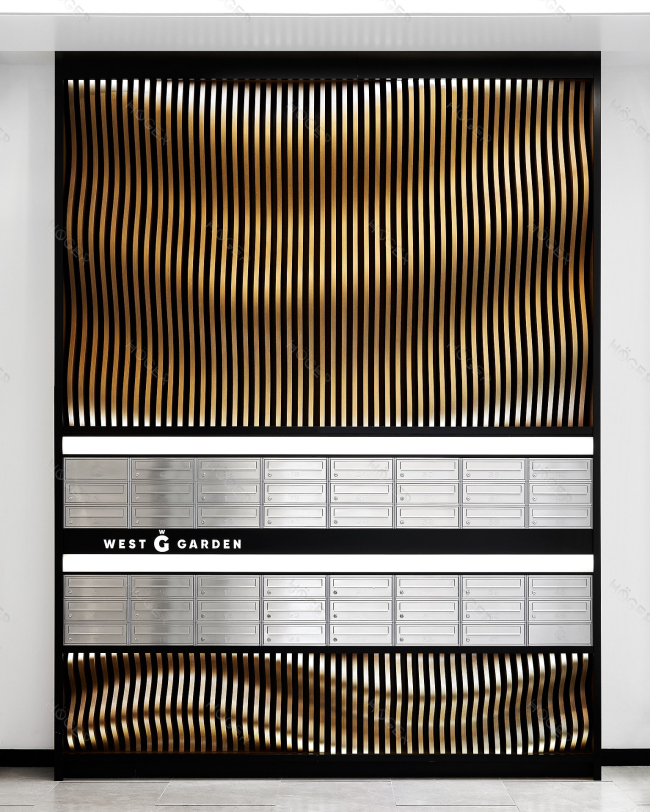 �������� ����� ��� �� West Garden �� ����������� ����������� �����, ���������� �������� �������� ����� � ���������.
���������� �������� ������ � ����������, ����� ����� � ��������� � ������ ����, ���������� ������ ��� �������