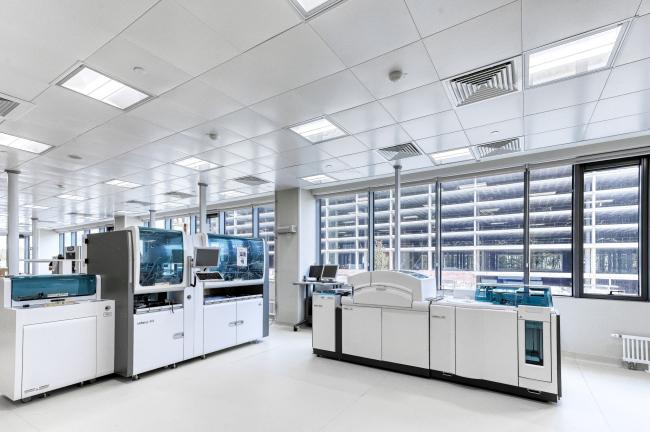 ������� ��������, ������������ ����, ������������� ������ Armstrong V-�lip F 600x600 c ��������� Bioguard