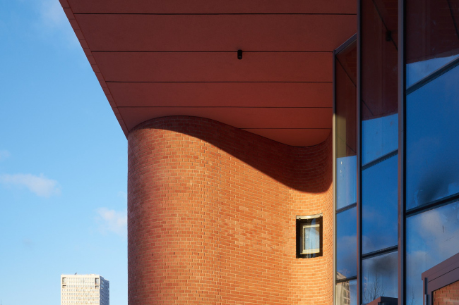 The school in Evrobereg district