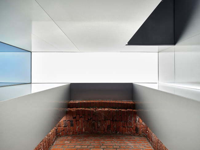 ����-������ ALUTECH