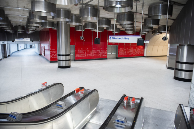 ������� Tottenham Court, Elizabeth line