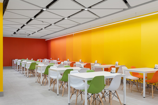 ���������, ������� � ��������� Armstrong OPTIMA L Canopy ������������� � ����������� �����