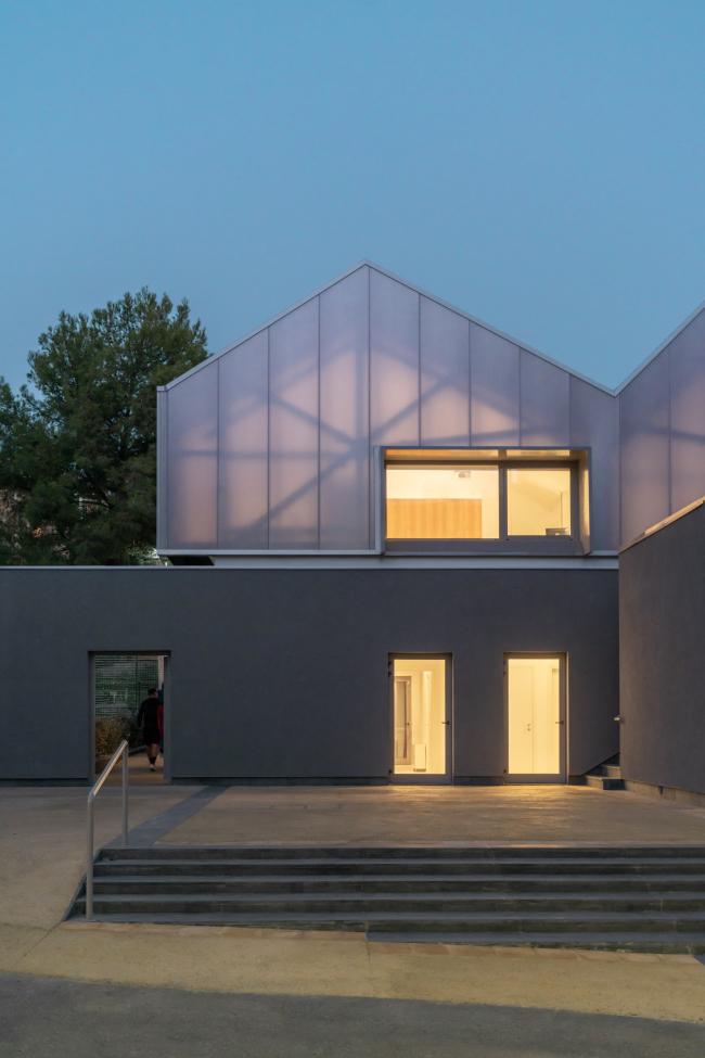 ������������ ����� ������ ���������� � �����