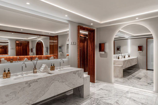  BENUAR by The Toy Moscow