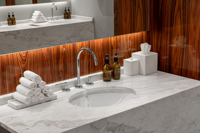  BENUAR by The Toy Moscow