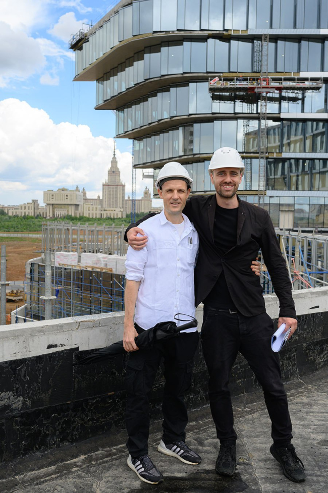 ������ �������� � ���� ������ �� ������� ������� ����������. 