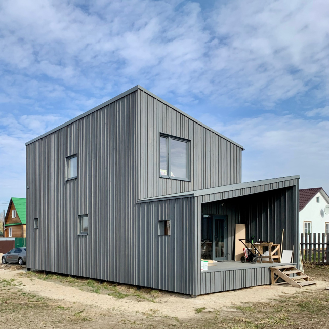 ����House