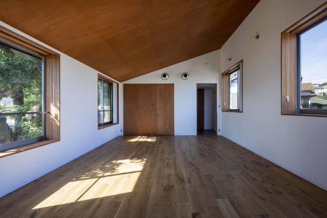 ����� Hayama Huts