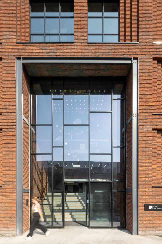 �������� One Silk Street