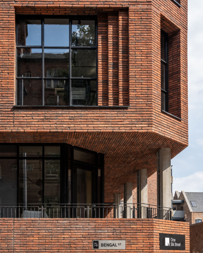 �������� One Silk Street