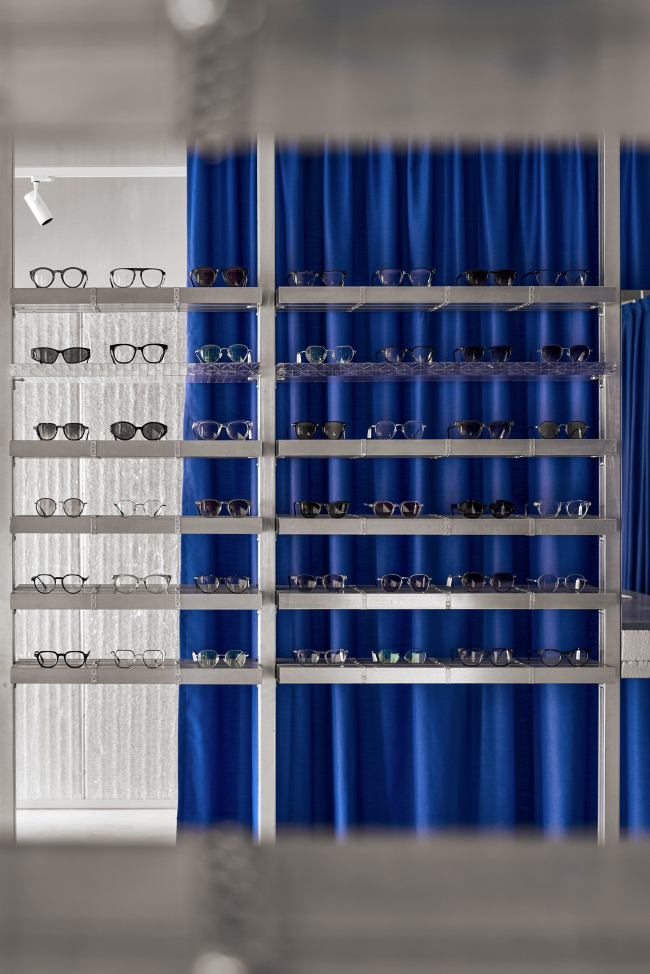 Radius 58 optics pop-up + Resource co&#64256;ee