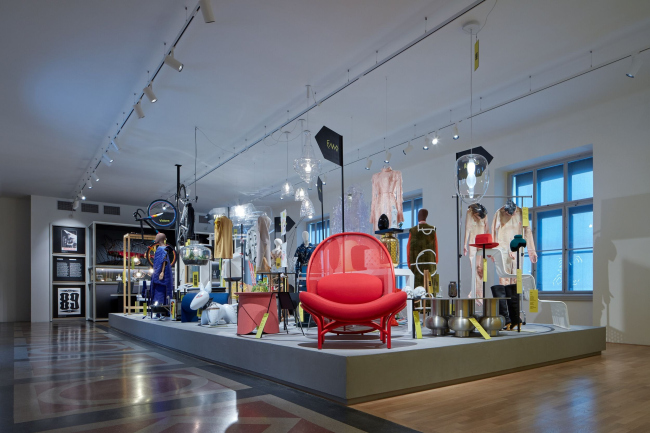 ����� ����������� ��������� � ���� � �������������