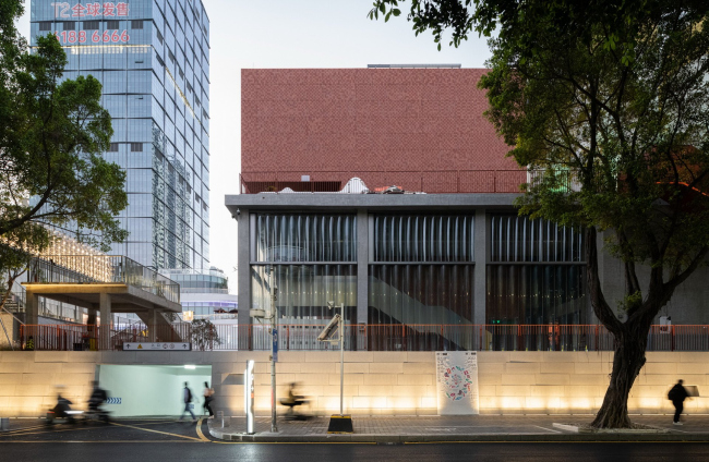 ������������� ������ ��������� Kingway � ���������.