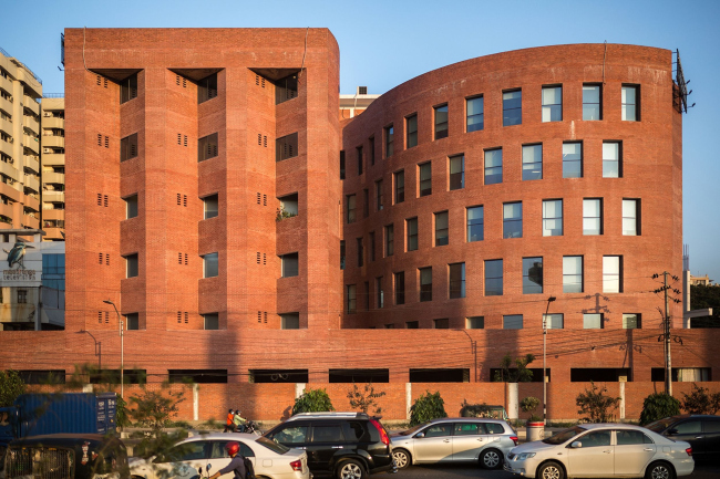 ���������� �������� � ���������� ��������������� ������������ ����� � �����