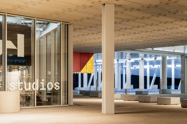 ���������� �������� Aviva Studios