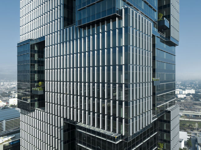 ������� ������ AIA East Gateway