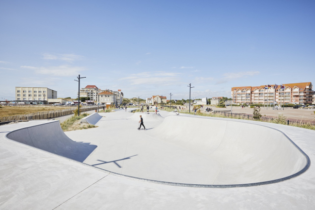 �����-���� � ����