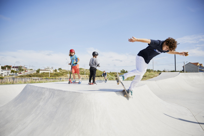 �����-���� � ����