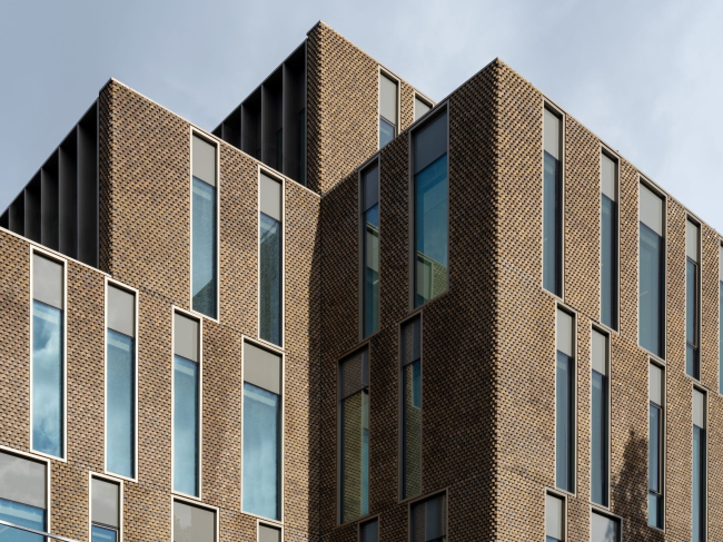 ������� ������ Apollolaan 171