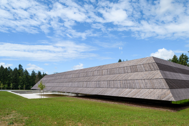 ������ ������������ ������� � ����-���