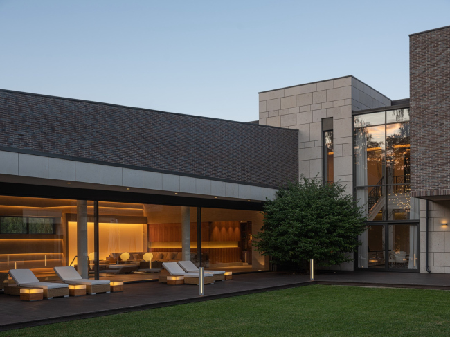 ��� � �����