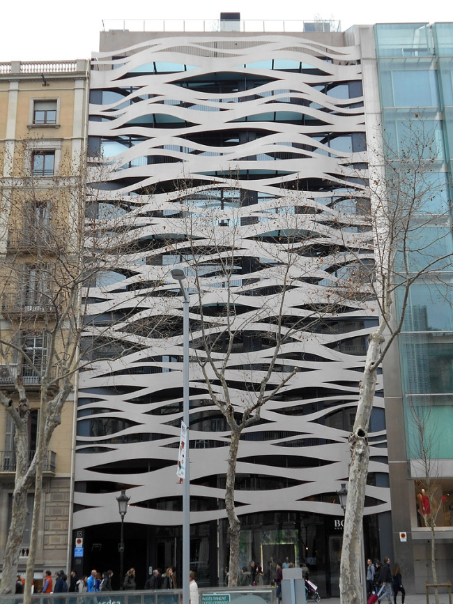 ����� �������� Suites Avenue. ����: Canaan via Wikimedia Commons. ��������  CC-BY-SA-4.0