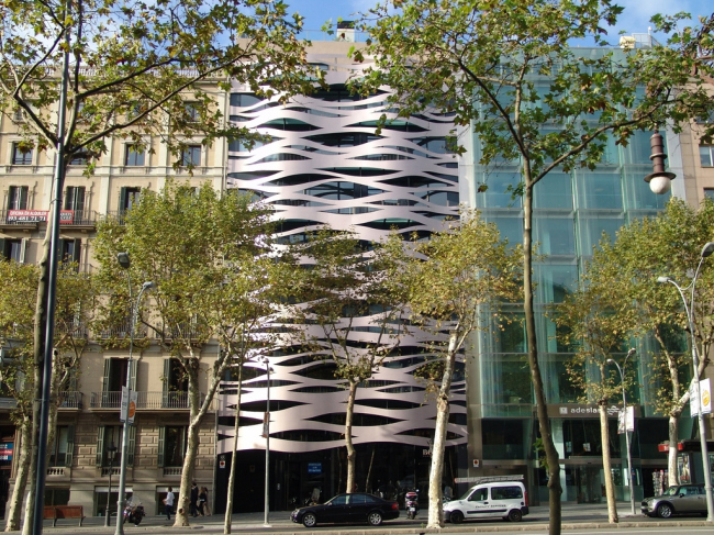 ����� �������� Suites Avenue. ����: Detlef Schobert via flickr.com. �������� CC BY-ND 2.0