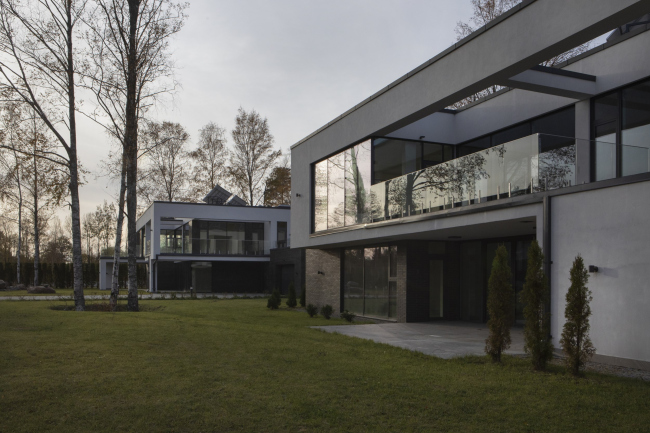 ���� ��� 1 (�� ������ �����), ��� 2 (�� ������ �����). ���������� ������� Aurinko