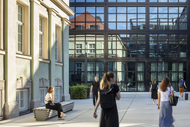 ������� �������� � iCampus