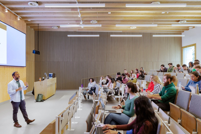 ������� ������ ����� ����� ������ � ������������ ��������