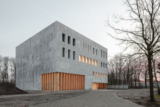 ������� ������ ����� ����� ������ � ������������ ��������