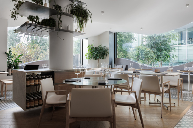 ������ ����� one trinity place