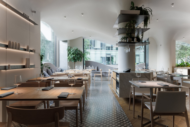 ������ ����� one trinity place