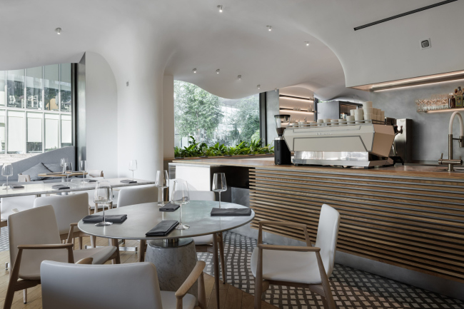 ������ ����� one trinity place