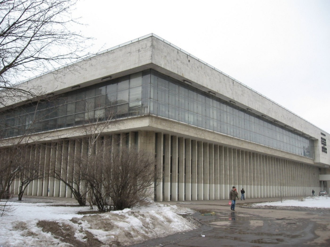 �����