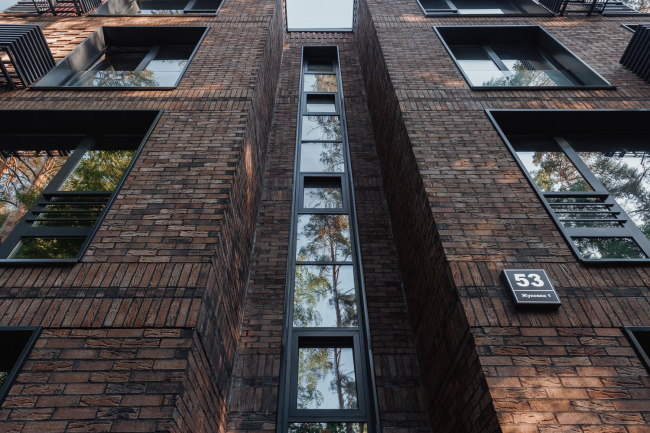 Business class clubhouse �Starting Point�