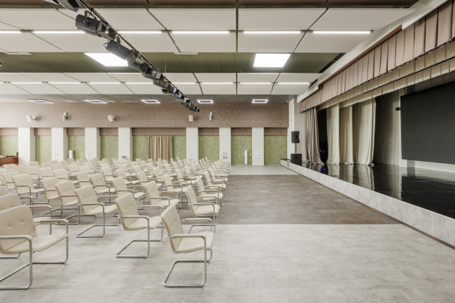 -  . - Armstrong Optima L anopy             .