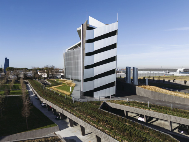 ������ Sidera, ����-�������� CIA Conad