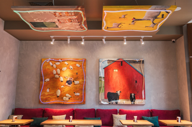 �������