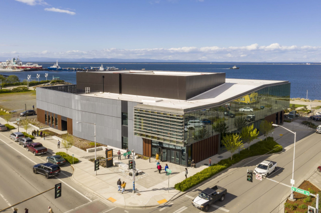 ���������� � ������������ ����� Field Arts & Events Hall