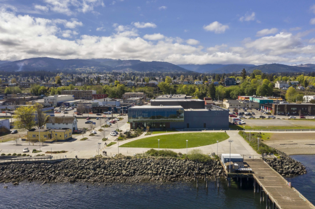 ���������� � ������������ ����� Field Arts & Events Hall