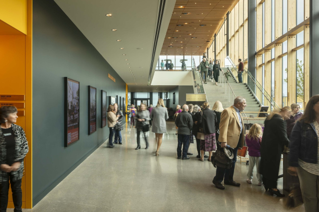 ���������� � ������������ ����� Field Arts & Events Hall