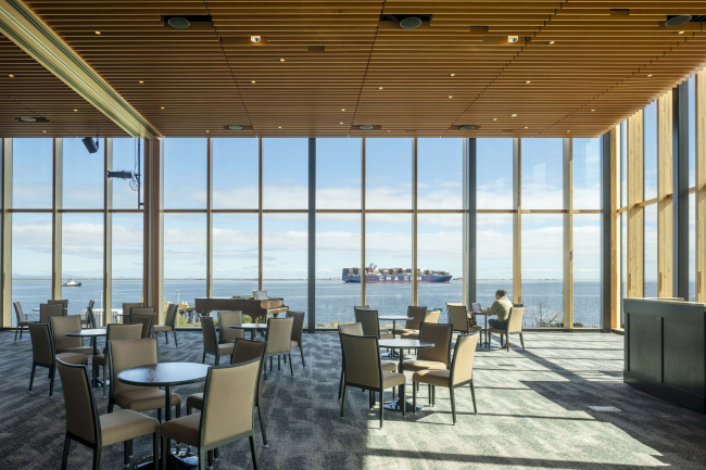 ���������� � ������������ ����� Field Arts & Events Hall